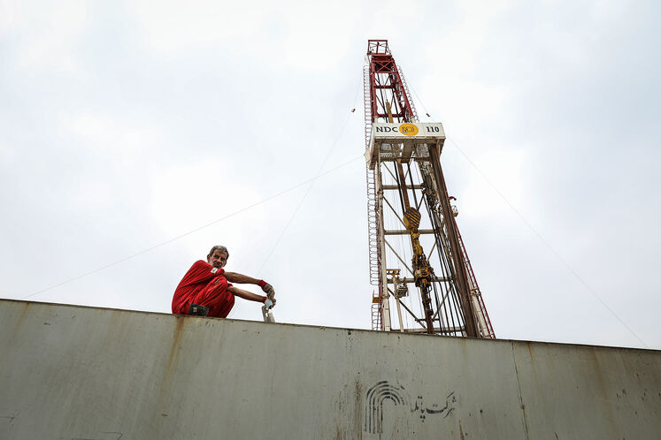 طرح توسعه میدان نفتی گلخاری بندر گناوه - بوشهر