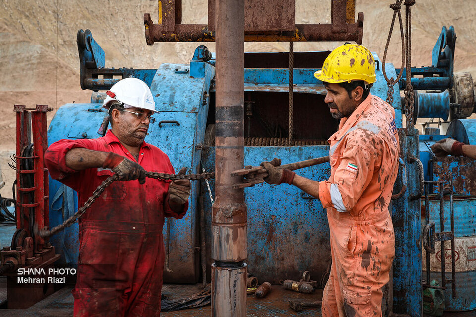 بهرهبرداری از ۶۰ پروژه در مناطق نفتخیز جنوب در سال ۱۴۰۲ بهرهبرداری از ۶۰ پروژه در مناطق نفتخیز جنوب در سال ۱۴۰۲