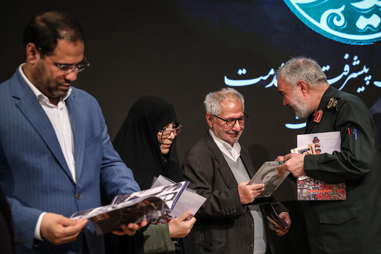 رضامراد صحرایی، وزیر آموزش و پرورش