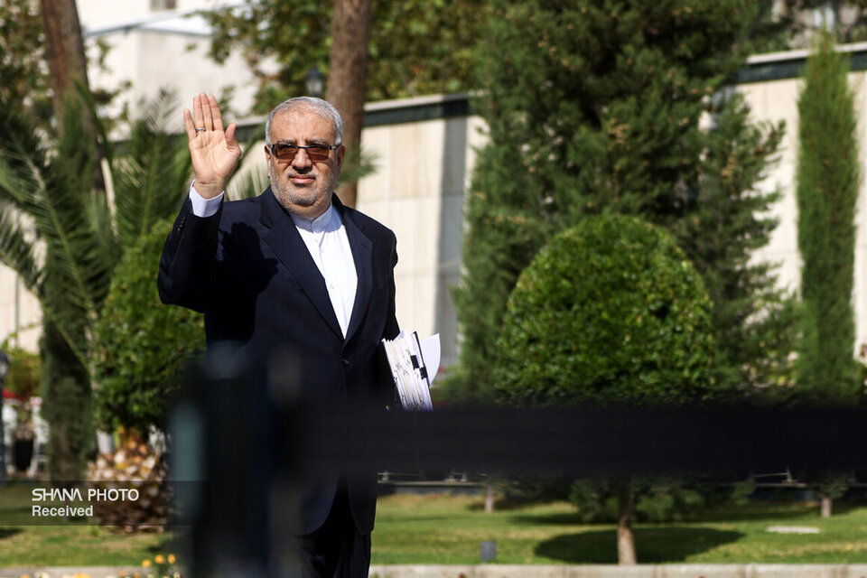 صدور محصولات پتروشیمی به کشورهای عضو شانگهای بررسی میشود صدور محصولات پتروشیمی به کشورهای عضو شانگهای بررسی میشود