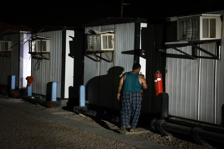 رنگ زندگی در کمپ نفتی