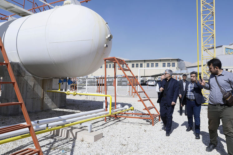 بازدید ابوالقاسم عسکری، مدیرعامل شرکت گاز استان اصفهان از واحد اسانجی صنعت این استان