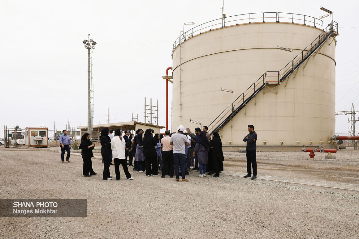 بازدیدی یک‌روزه از تمدن جدید نفتی ایران در غرب کارون