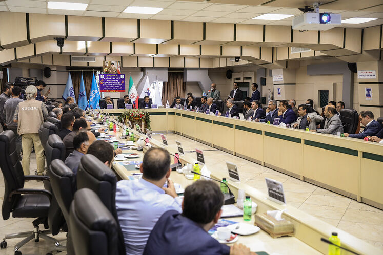 امضای قرارداد ارتقای کیفی نفت کوره تولیدی پالایشگاههای لاوان و کرمانشاه