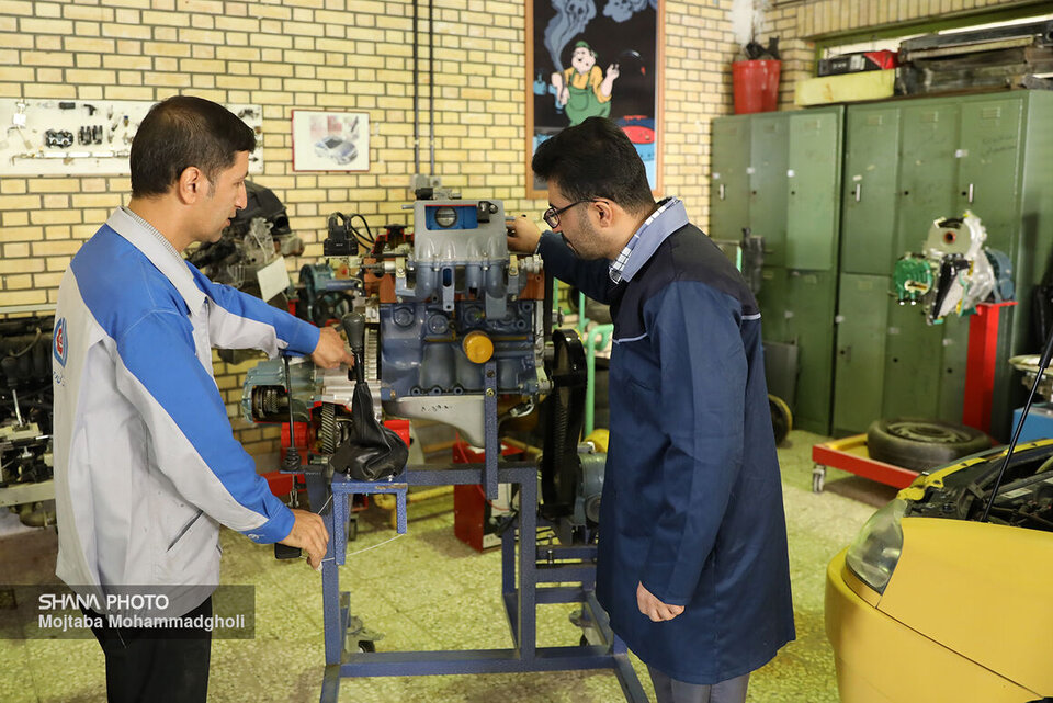 عدالت‌گستری در مسیر توسعه