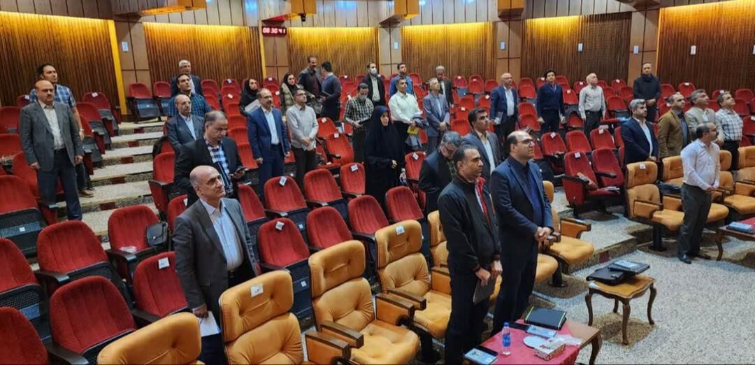 دوره آموزشی گواهینامه صلاحیت حرفهای مدیران ارشد صنعت نفت برگزار شد دوره آموزشی گواهینامه صلاحیت حرفهای مدیران ارشد صنعت نفت برگزار شد