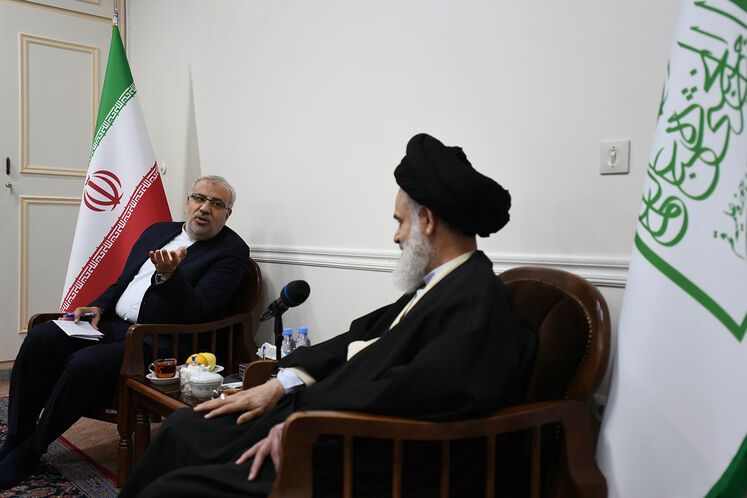 دیدار جواد اوجی، وزیر نفت با آیت‌الله بوشهری