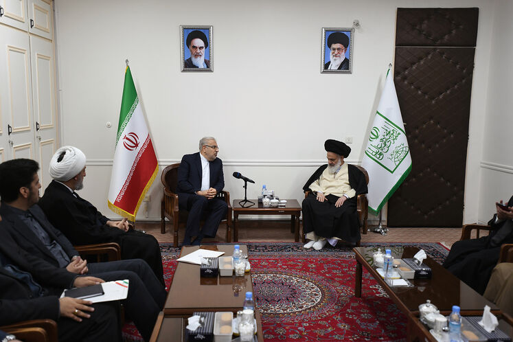 دیدار جواد اوجی، وزیر نفت با آیت‌الله بوشهری