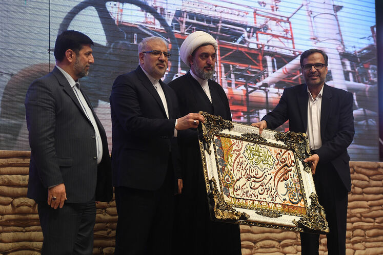 بازدید جواد اوجی، وزیر نفت از نمایشگاه روایت پیشرفت و خدمات دوساله دولت مردمی