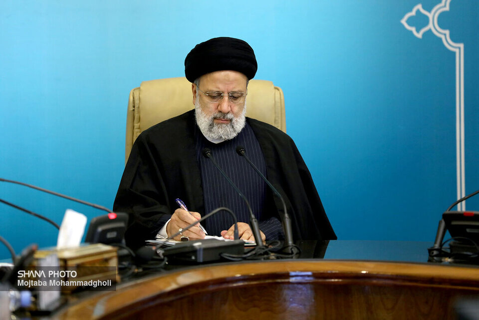 قدردانی رئیسجمهوری از شرکت ملی گاز بهعنوان دستگاه برگزیده در امر اقامه نماز قدردانی رئیسجمهوری از شرکت ملی گاز بهعنوان دستگاه برگزیده در امر اقامه نماز