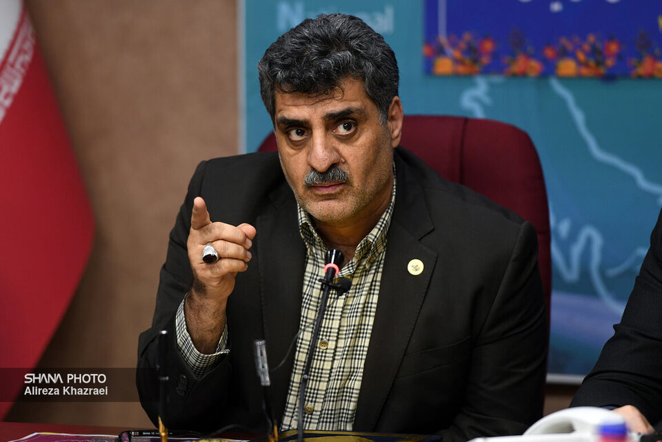 قیمت و سهمیه بنزین تغییر نمیکند/ تلاشها برای رفع اختلال جایگاههای سوخت ادامه دارد قیمت و سهمیه بنزین تغییر نمیکند/ تلاشها برای رفع اختلال جایگاههای سوخت ادامه دارد