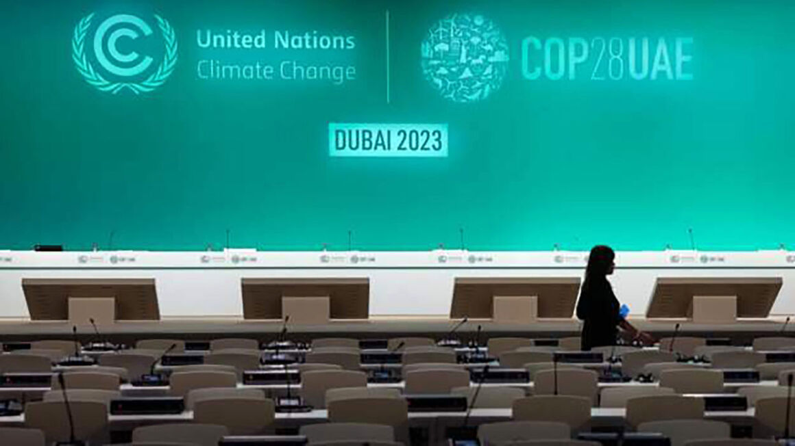 یک بام و دو هوای دوبی در ریاست بر نشست کاپ ۲۸ 2 یک بام و دو هوای دوبی در ریاست بر نشست کاپ ۲۸