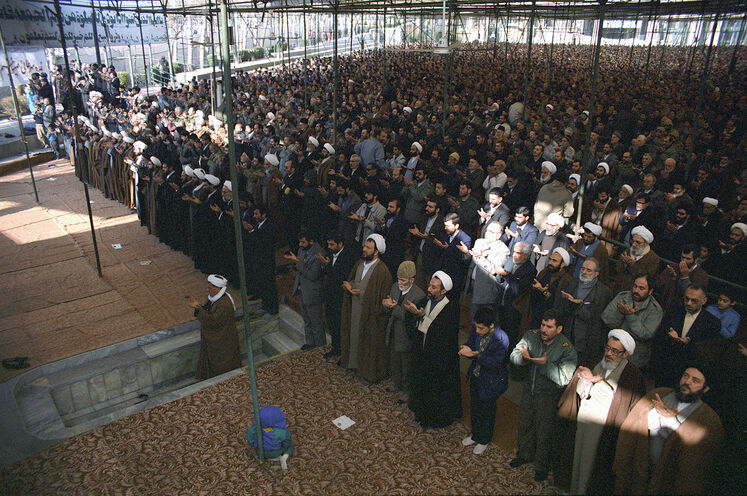 تشییع پیکر این شهید در آذر ماه سال ۱۳۷۰