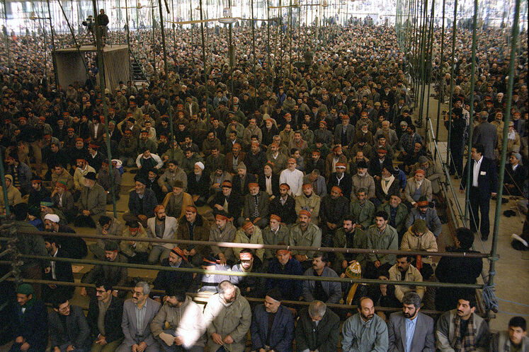 تشییع پیکر این شهید در آذر ماه سال ۱۳۷۰