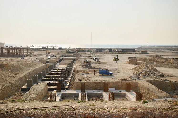 بازدید محمد دهقان، معاون حقوقی رئیسجمهوری از پالایشگاه طرح توسعه فاز ۱۴ پارس جنوبی