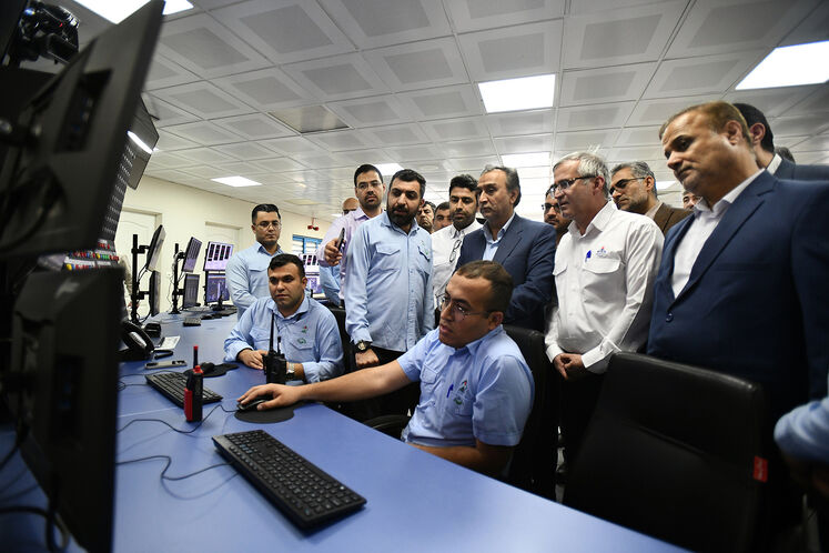 بازدید محمد دهقان، معاون حقوقی رئیسجمهوری از پالایشگاه طرح توسعه فاز ۱۴ پارس جنوبی