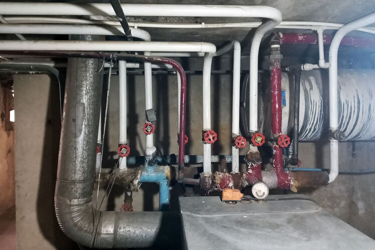 پیش از اصلاح و بهسازی موتورخانه