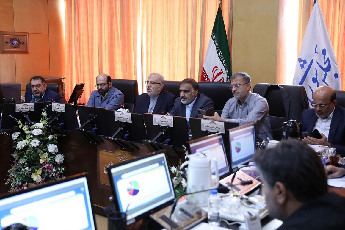 وضع تأمین سوخت زمستانی در کمیسیون انرژی مجلس بررسی شد وضع تأمین سوخت زمستانی در کمیسیون انرژی مجلس بررسی شد