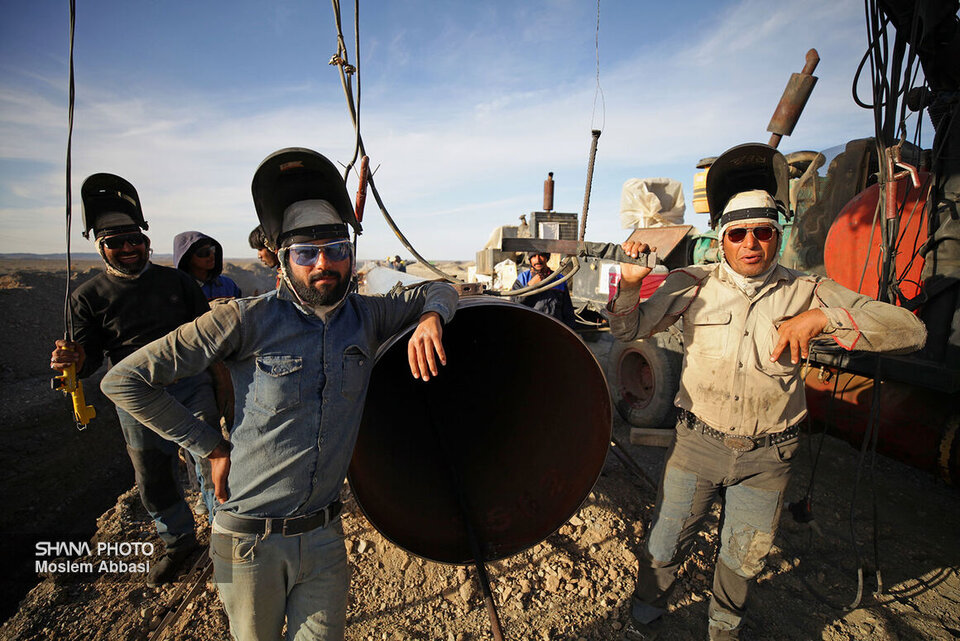 گذر از هفتخوان رستم در دیار سیستان گذر از هفتخوان رستم در دیار سیستان