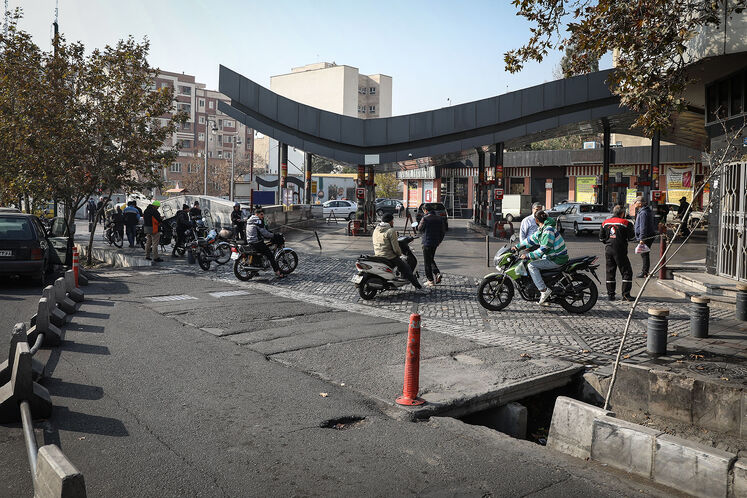 اختلال در برخی جایگاههای عرضه سوخت کشور