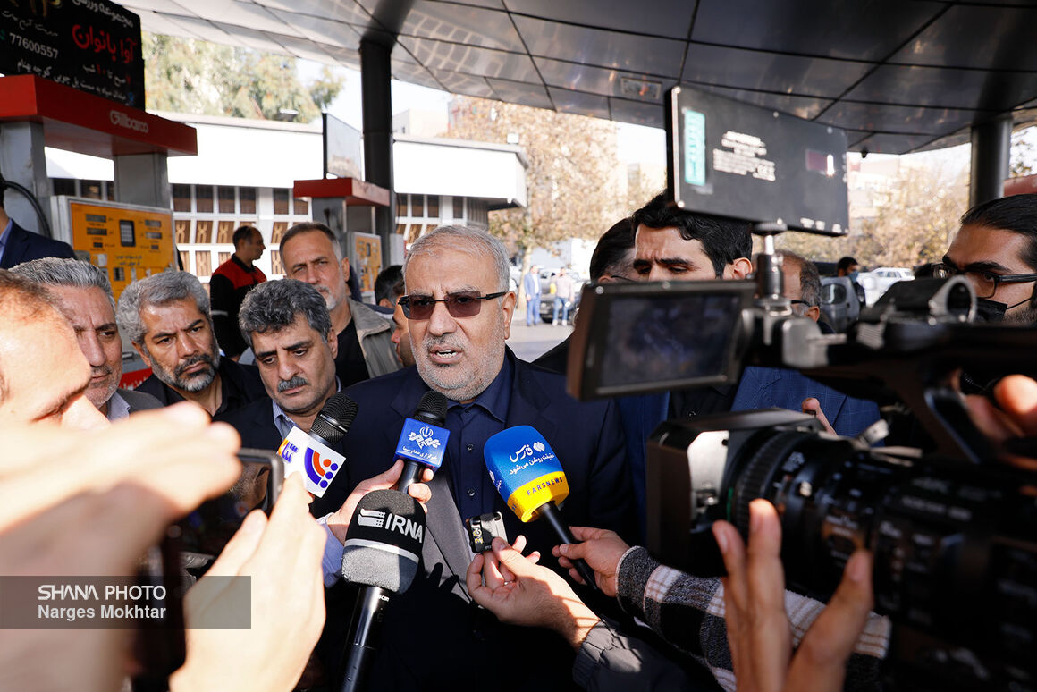بازدید اوجی از جایگاه‌های عرضه سوخت منطقه تهران
