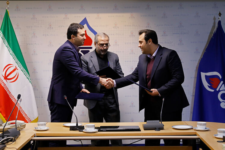 آیین امضای تفاهمنامه مردمیسازی صرفهجویی مصرف انرژی