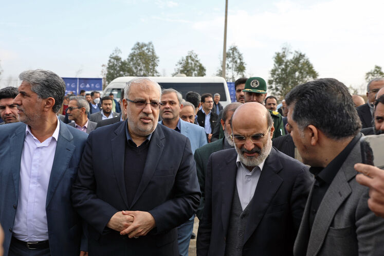 ازسرگیری عملیات اجرایی طرح اوره و آمونیاک پتروشیمی گلستان با حضور وزیر نفت