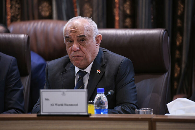 دیدار جواد اوجی، وزیر نفت با هیئت عراقی به ریاست حیان عبدالغنی عبدالزهرا، وزیر نفت عراق