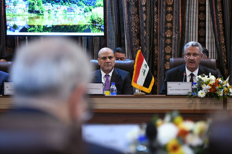 دیدار جواد اوجی، وزیر نفت با هیان عبدالغنی عبدالزهرا، وزیر نفت عراق