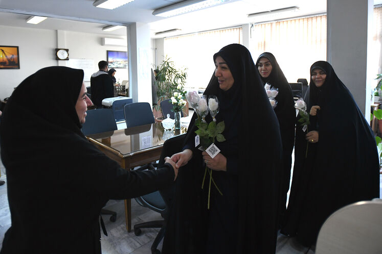 بازدید مریم مقدسی مشاور وزیر نفت در امور زنان و خانواده از رسانه های روابط عمومی وزارت نفت