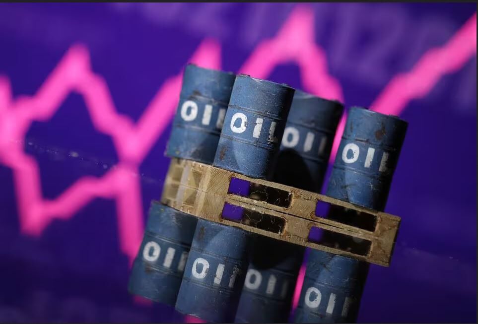 کاهش ذخیره‌سازی‌های آمریکا قیمت نفت را افزایش داد