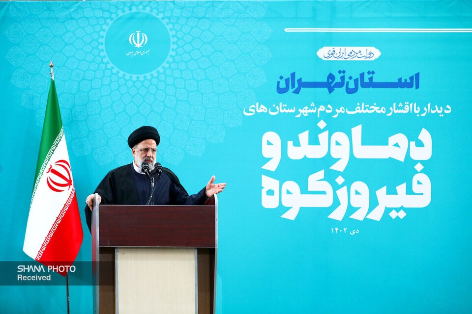 دولت سیزدهم رکورد صادرات ۴۰ سال گذشته را شکست دولت سیزدهم رکورد صادرات ۴۰ سال گذشته را شکست