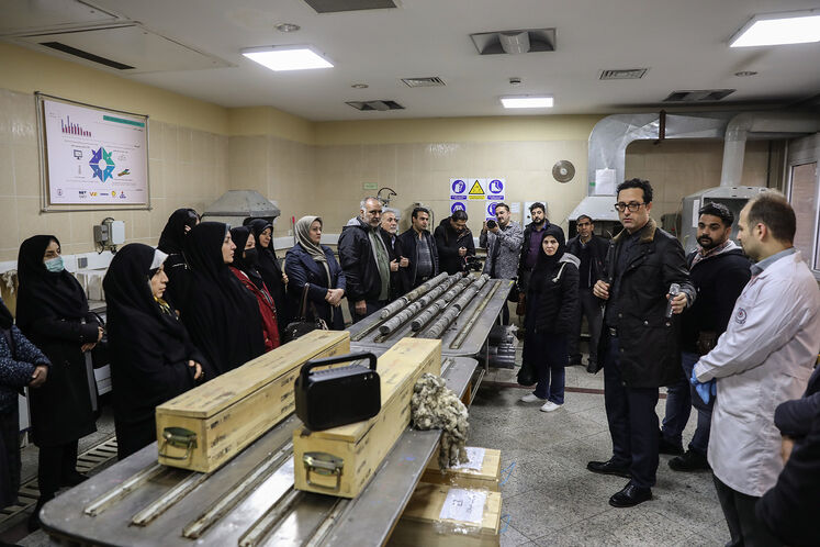 بازدید دبیران شیمی و علومتجربی از دستاوردهای پژوهشگاه صنعت نفت