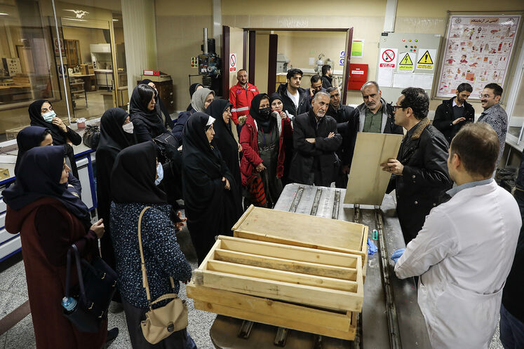 بازدید دبیران شیمی و علومتجربی از دستاوردهای پژوهشگاه صنعت نفت