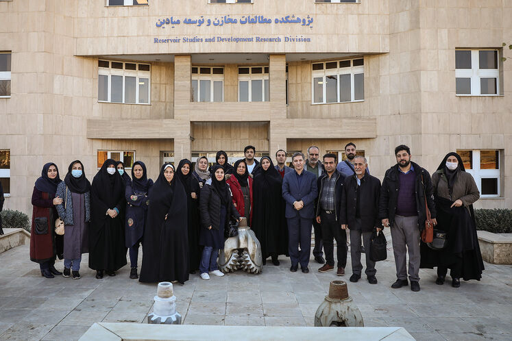 بازدید دبیران شیمی و علومتجربی از دستاوردهای پژوهشگاه صنعت نفت