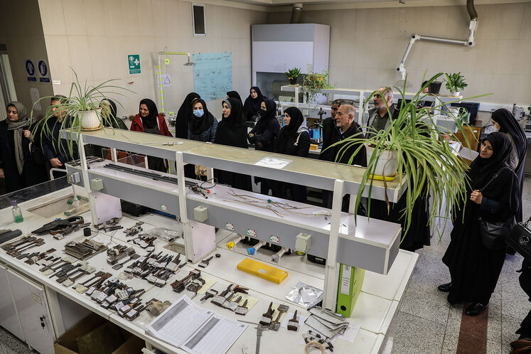 بازدید دبیران شیمی و علومتجربی از دستاوردهای پژوهشگاه صنعت نفت