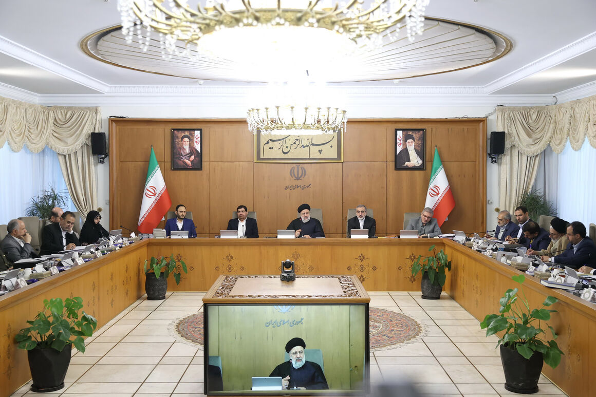 Contracts for eight projects in joint oil, gas fields to be signed during revolution anniversary festivities: Owji Contracts for eight projects in joint oil, gas fields to be signed during revolution anniversary festivities: Owji