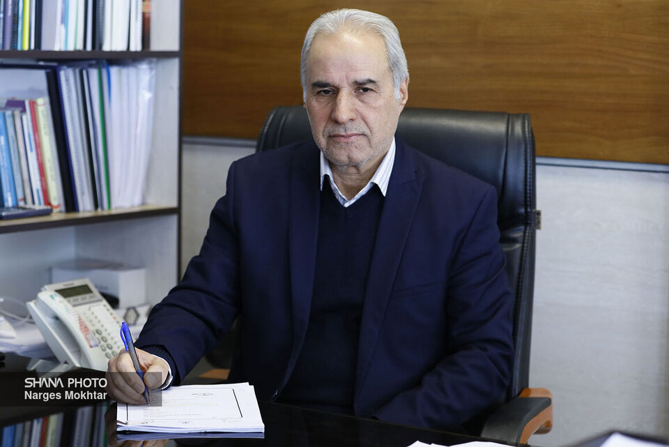 جلوگیری از خامفروشی با افزایش ۷۰۰ هزار بشکهای ظرفیت پالایشی ایران جلوگیری از خامفروشی با افزایش ۷۰۰ هزار بشکهای ظرفیت پالایشی ایران