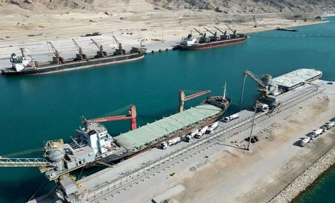 اسکله شماره ۳ بندر پارسیان به بهرهبرداری رسید اسکله شماره ۳ بندر پارسیان به بهرهبرداری رسید