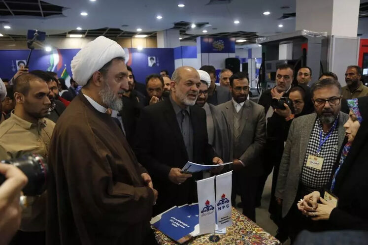 بازدیداحمد وحیدی، وزیر کشور از نمایشگاه روایت پیشرفت - مشهد