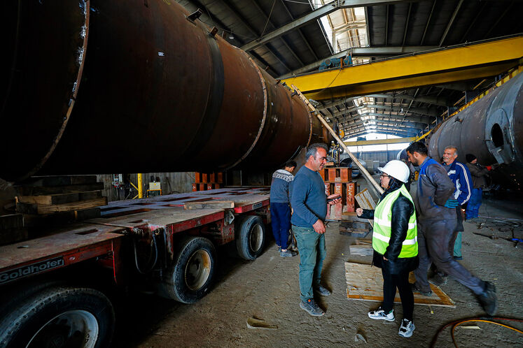 ساخت برج جذب آمین پروژه فاز ۲ پالایشگاه ایلام