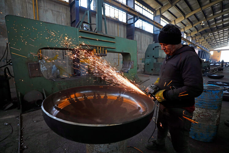 ساخت برج جذب آمین پروژه فاز ۲ پالایشگاه ایلام