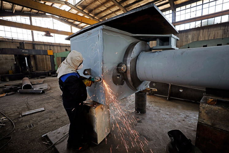 ساخت برج جذب آمین پروژه فاز ۲ پالایشگاه ایلام