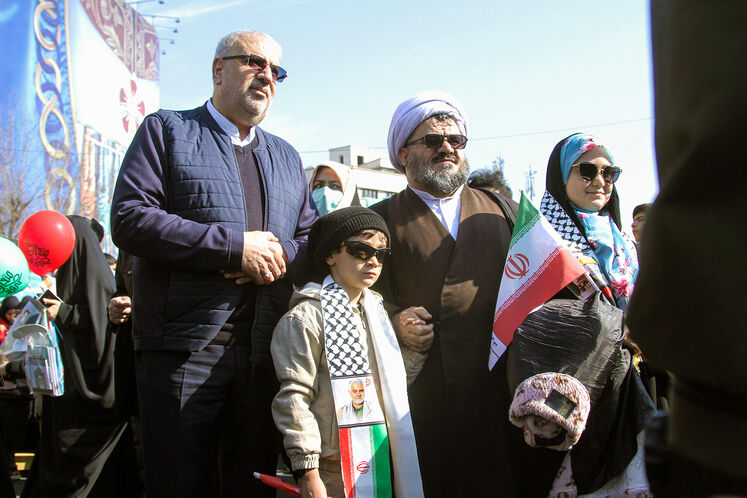 حضور جواد اوجی، وزیر نفت در مراسم راهپیمایی ۲۲ بهمن