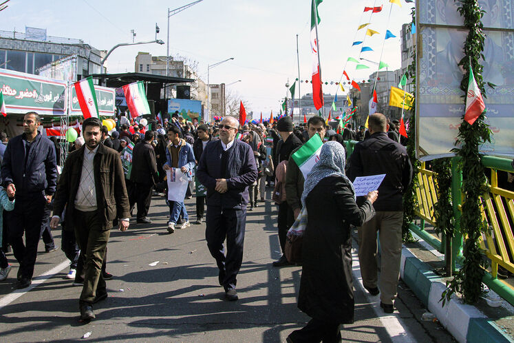 حضور جواد اوجی، وزیر نفت در مراسم راهپیمایی ۲۲ بهمن