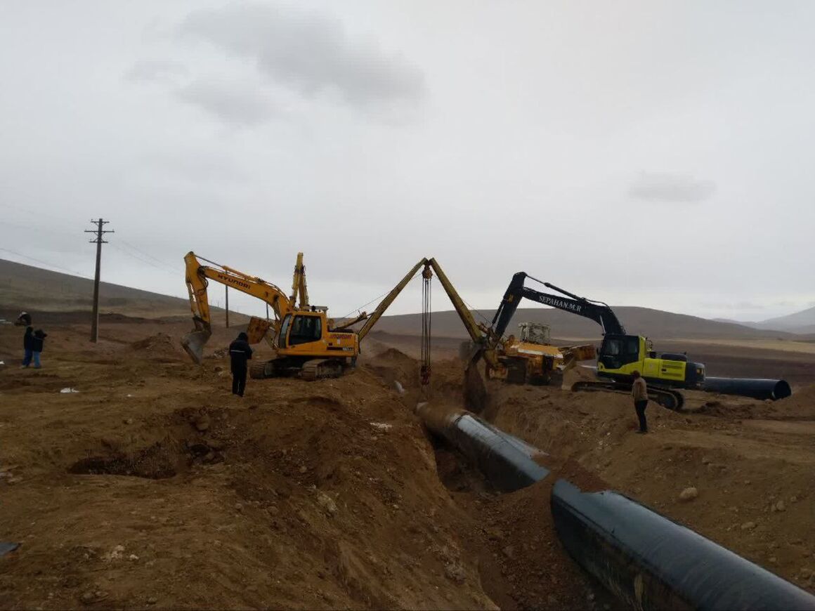 تصاویری از ترمیم و تعمیر خطوط انتقال گاز آسیبدیده در اثر خرابکاری