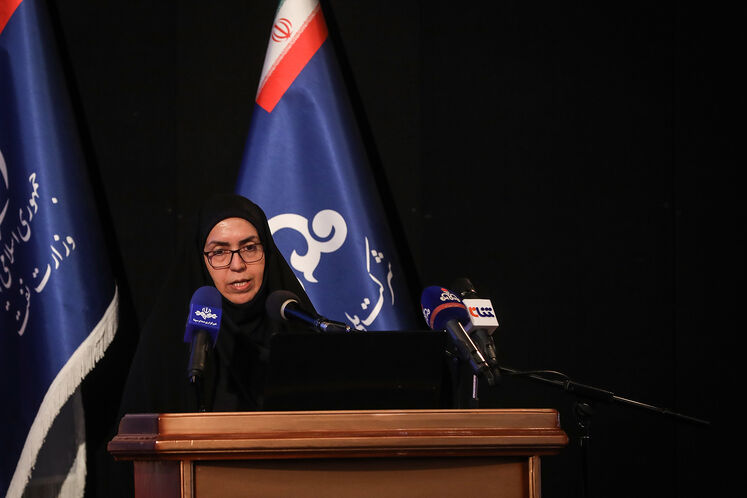 فاطمه ناطقی، رئیس امور حقوقی شرکت ملی صنایع پتروشیمی