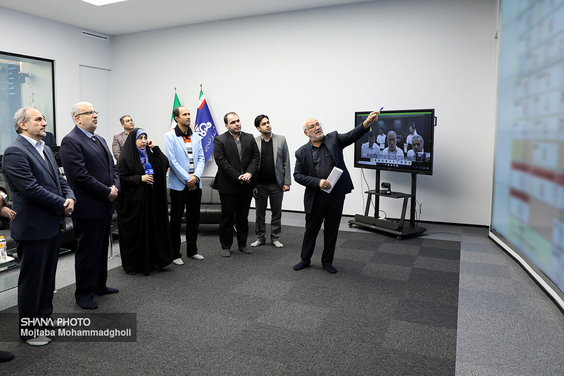 Oil minister’s visit to Monitoring Center of NIOC