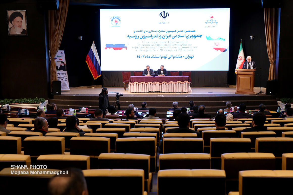 مذاکرات تجاری رو در رو هفدهمین نشست کمیسیون همکاری اقتصادی ایران و روسیه