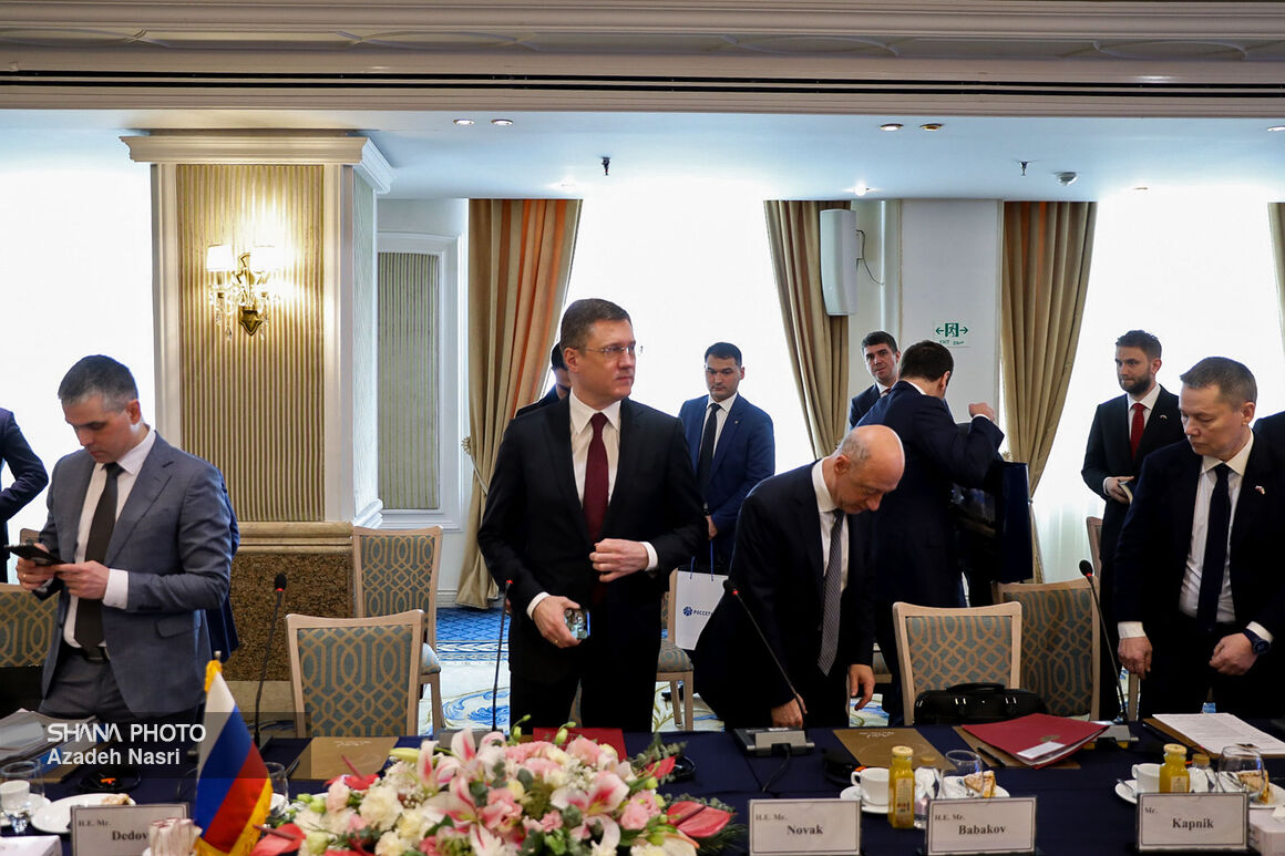 Owji, Novak attends 17th Iran-Russia Joint Economic Commission meeting